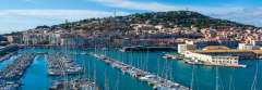 le port de Sète et le Mont Saint Clair, sur la Méditerranée à vélo